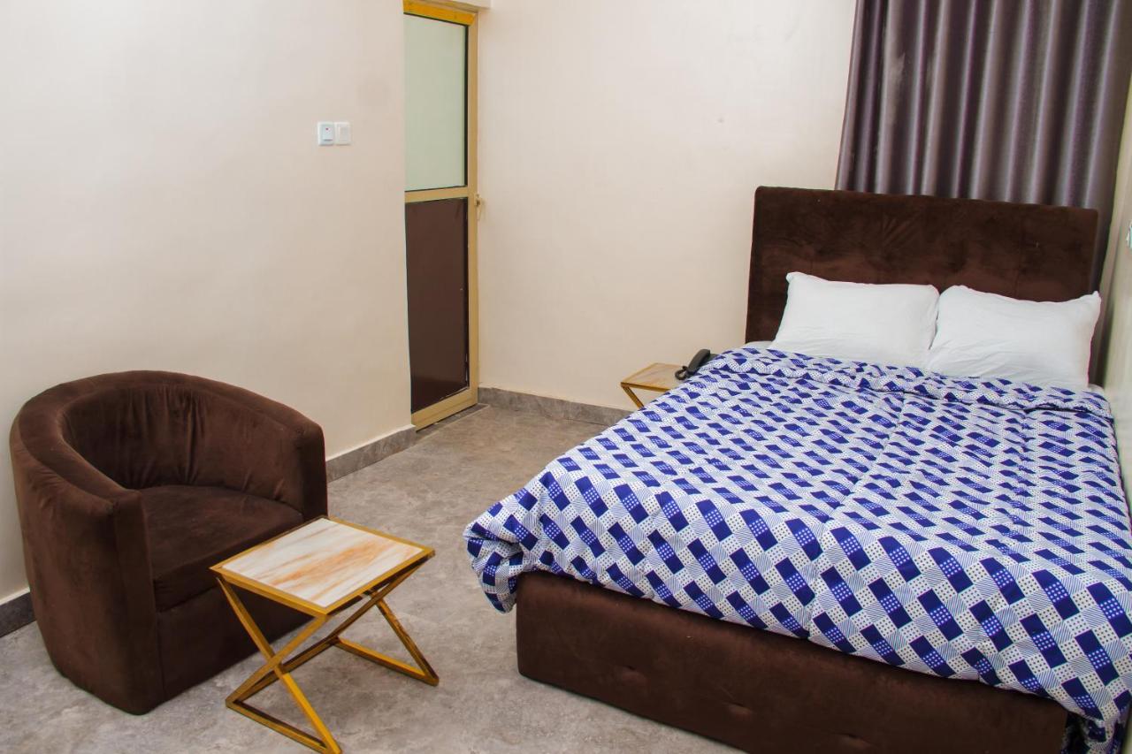 Go2Hotel45 Лагос Экстерьер фото